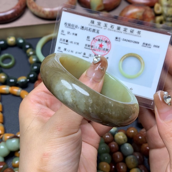 岫岩老玉（透闪石质玉）未镶嵌手镯老玉白皮手镯56口径