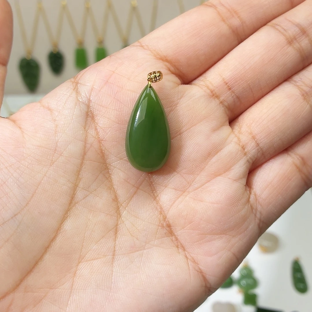 和田玉（碧玉）18K金镶嵌吊坠(赠链)