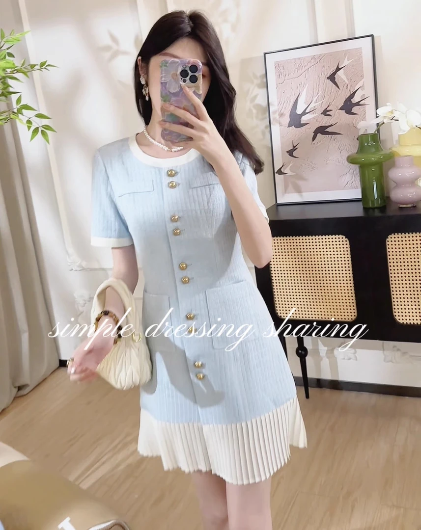 微胖大码女装2025夏季新款时尚减龄显瘦气质小香风连衣裙两色