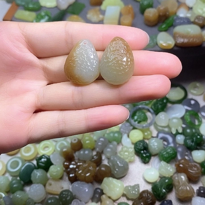 未镶嵌和田玉挂件98一个多样性发其一