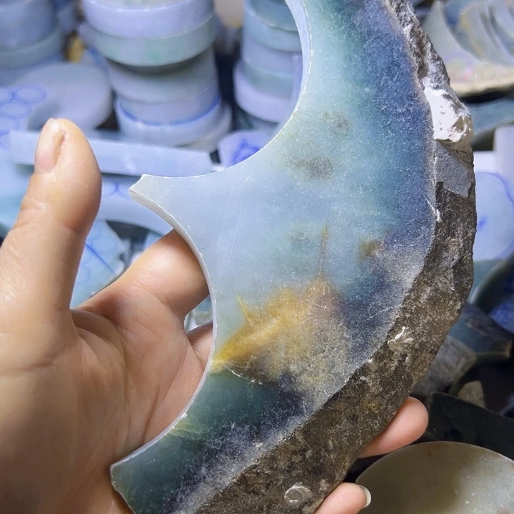 颈饰未镶嵌翡翠翡翠片料