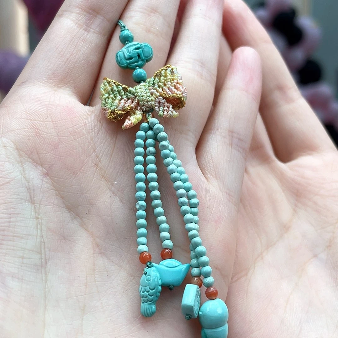 绿松石未镶嵌颈饰