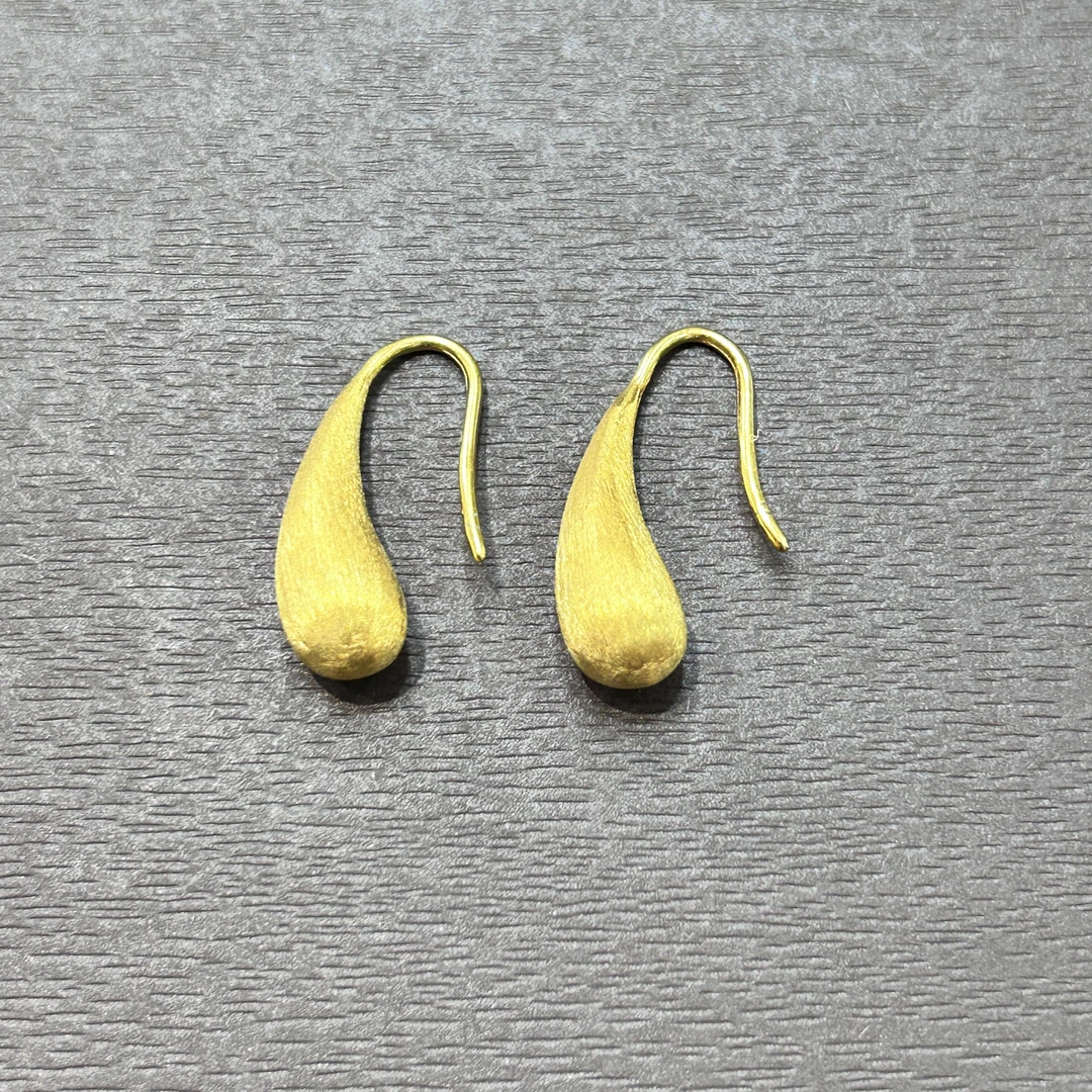 925银耳饰 【店长专享】925银丝绒水滴耳环YE1311