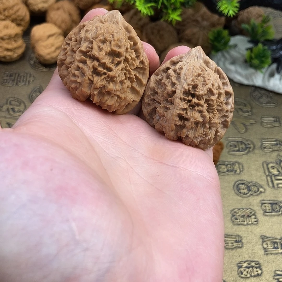核桃满天星48尺寸编号631天残脚白茬