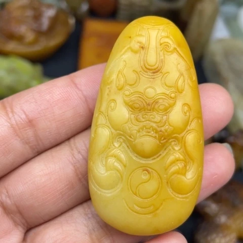 蛇纹石玉未镶嵌颈饰62