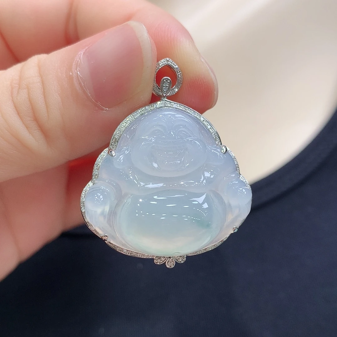 颈饰18K金镶嵌翡翠佛公