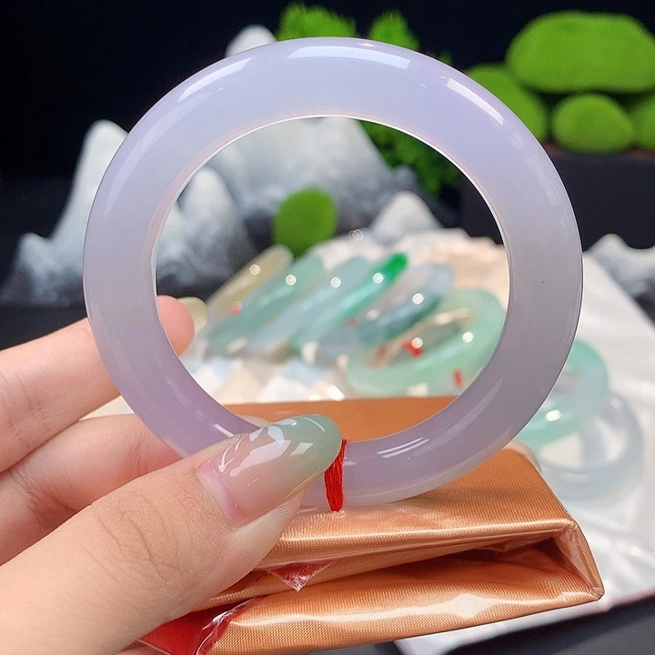 翡翠未镶嵌手镯淡淡粉圆条6