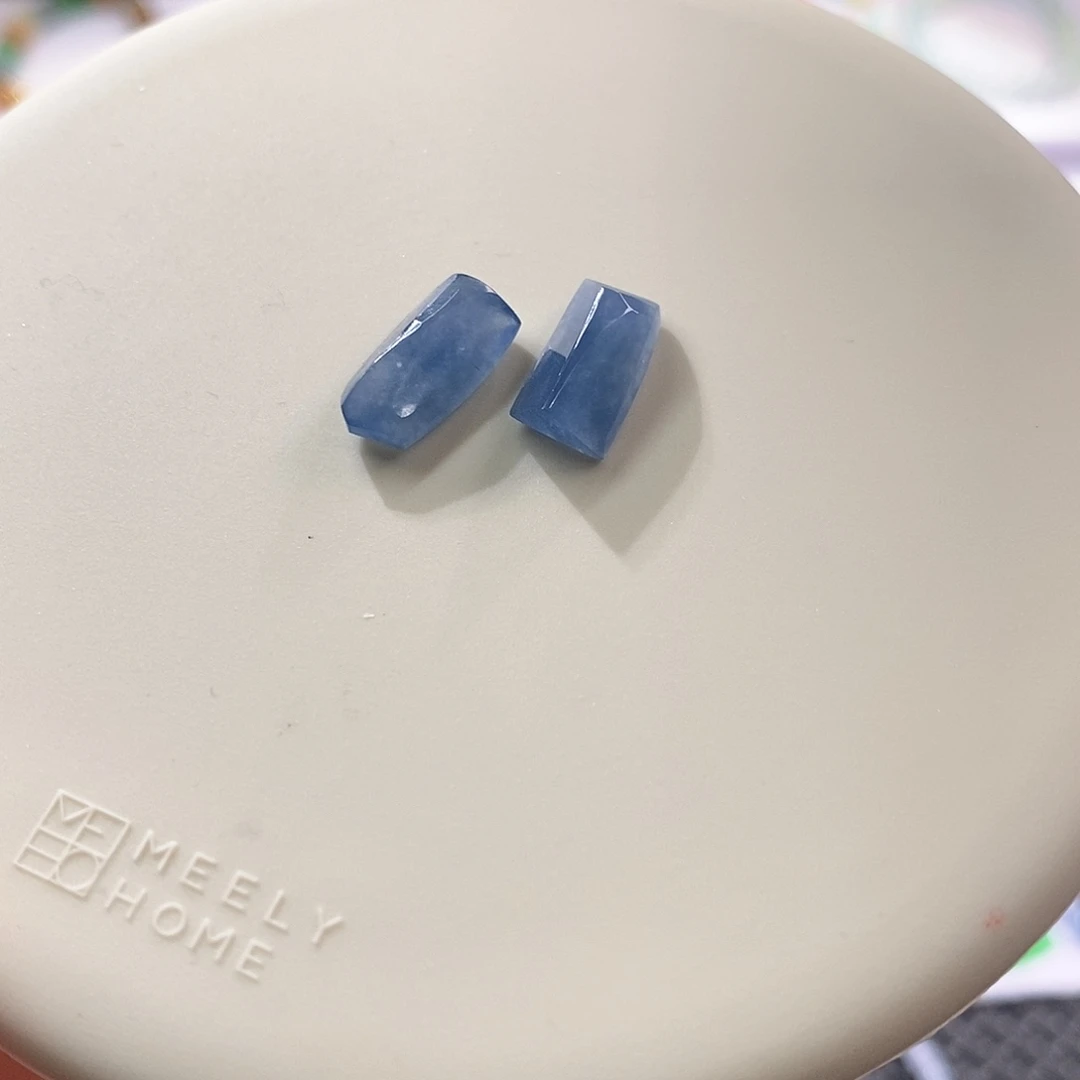 翡翠裸石高冰蓝随行一对
