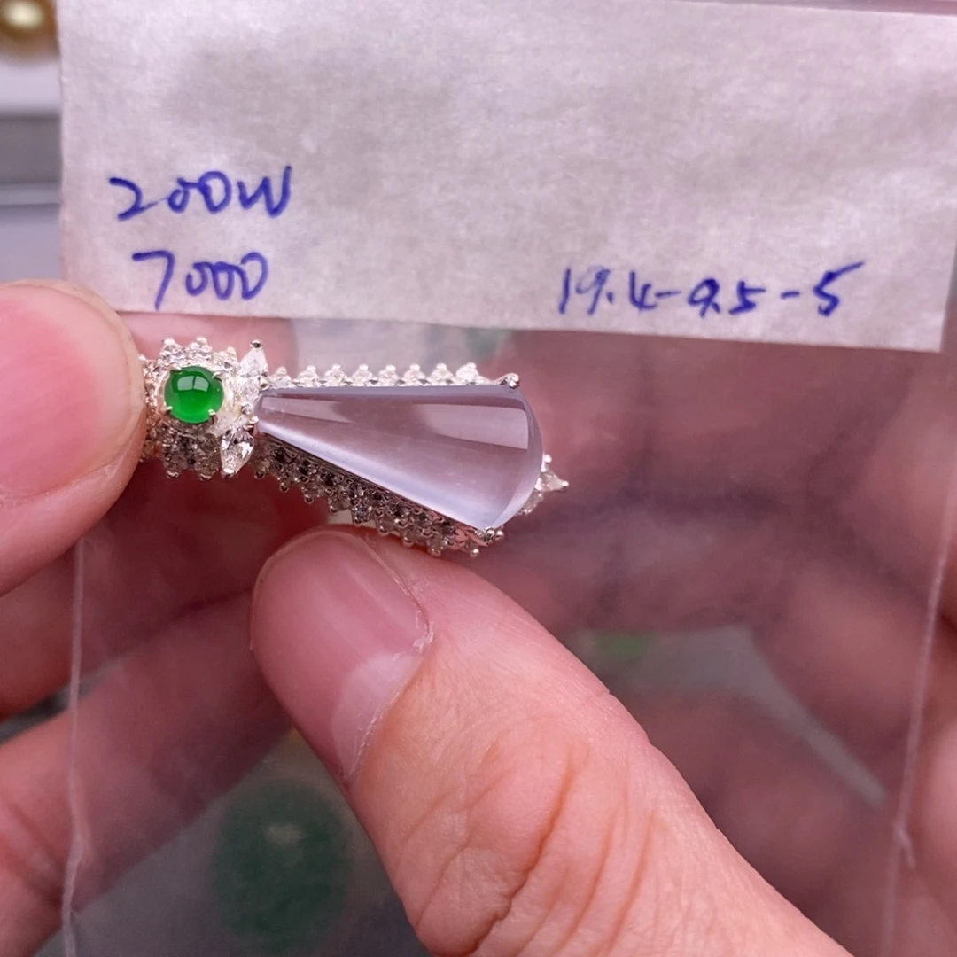 定制翡翠未镶嵌缅甸翡翠