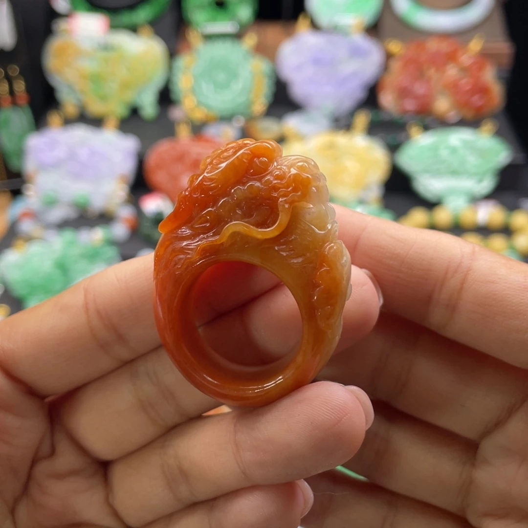 第***哈翡翠未镶嵌颈饰代编织