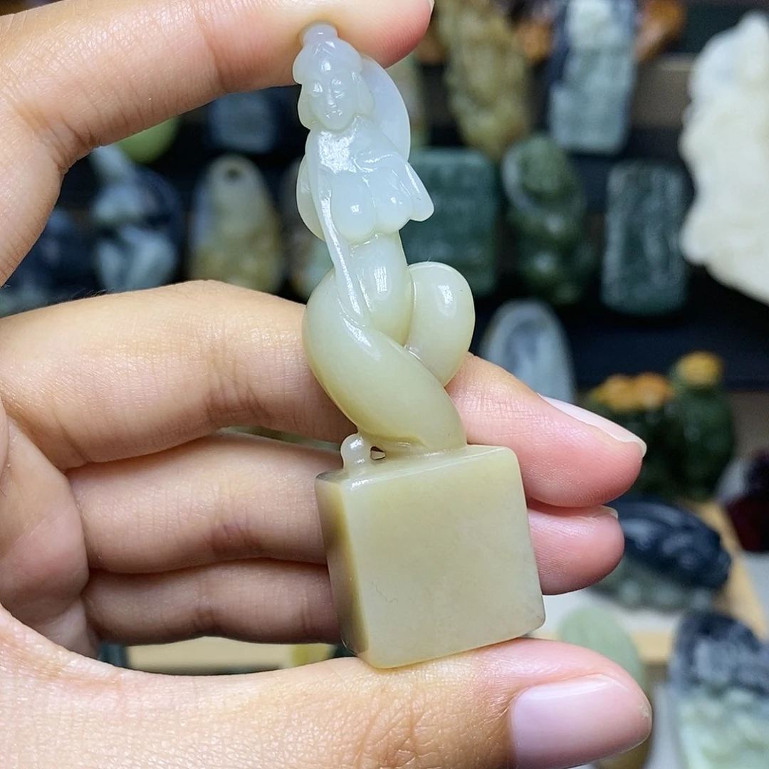 【闪购商品】颈饰未镶嵌和田玉王*梅