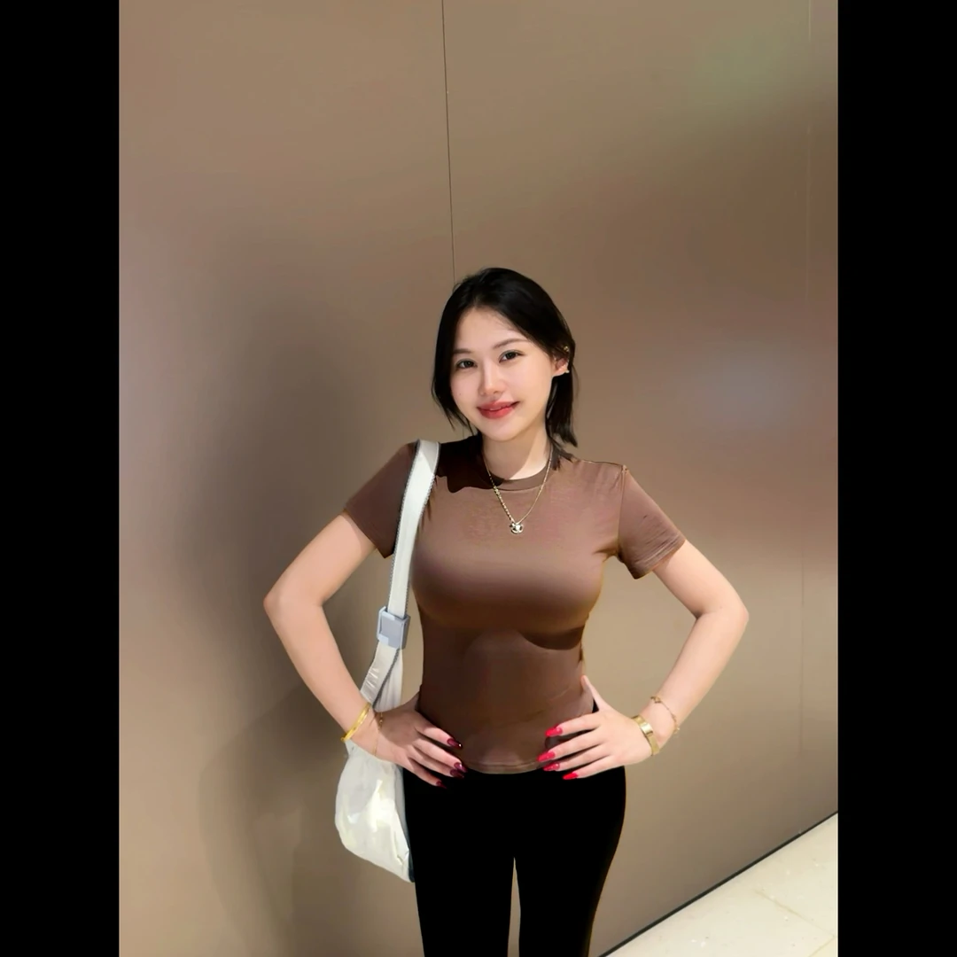 刘婆子店铺款【SK平替T】奶皮衣修身弹力正肩上衣1771