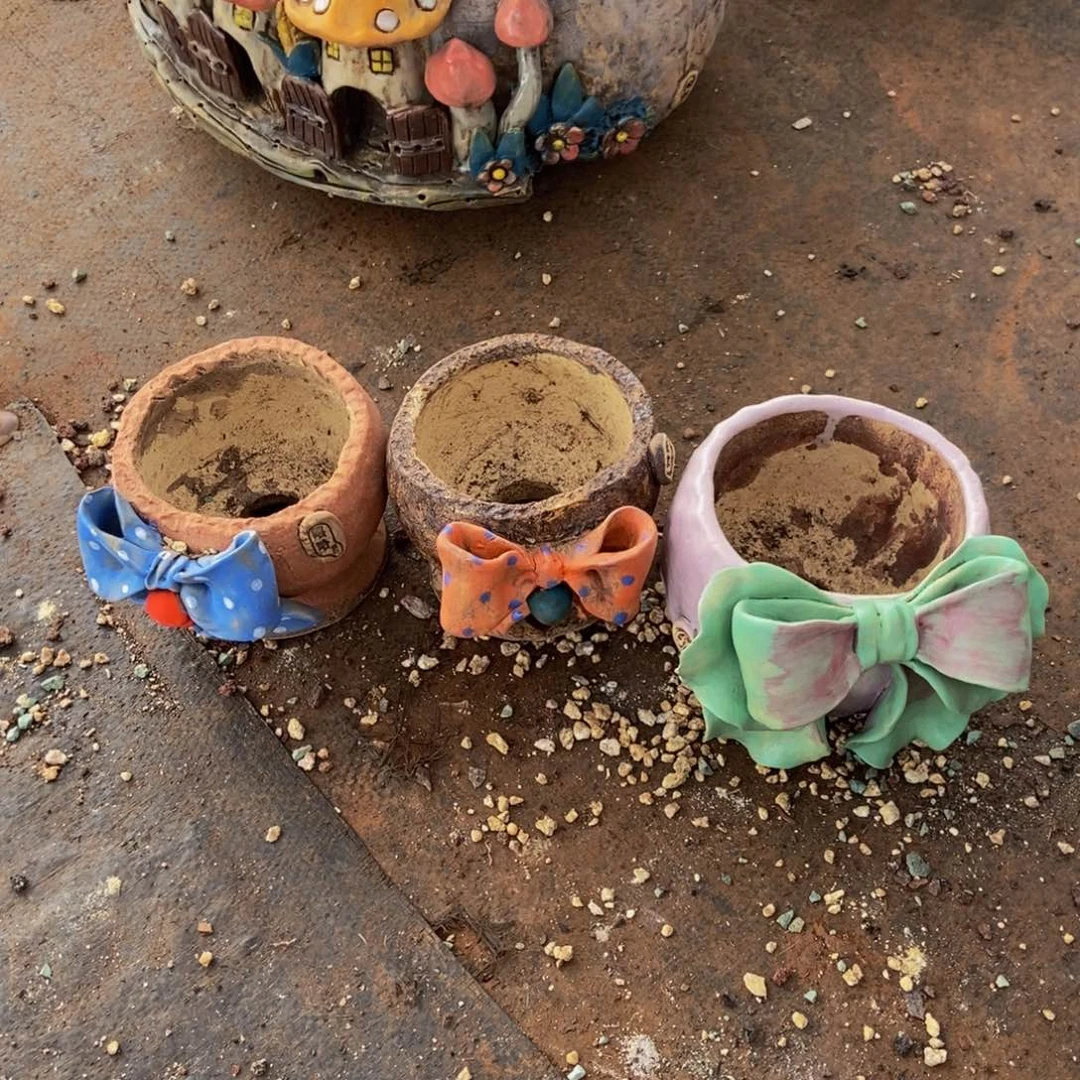 t***b216号。             盆3个