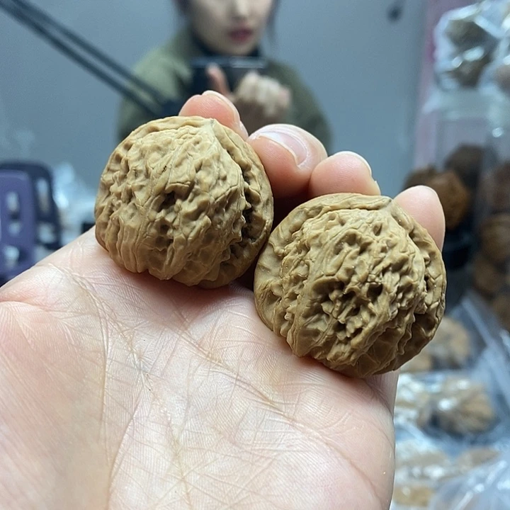 把件文玩核桃35白狮子老树