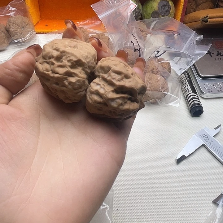 米***丝核桃蛤蟆啦哈哈哈哈