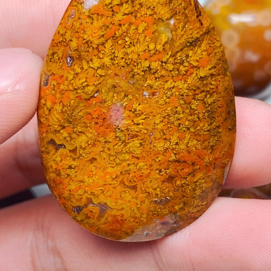 未镶嵌颈饰玛瑙/玉髓