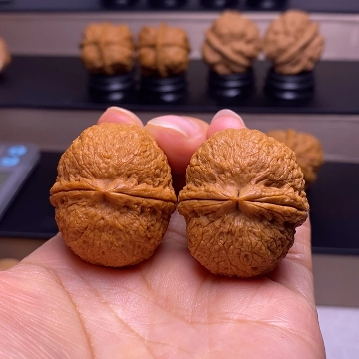把件文玩核桃铁绣球15