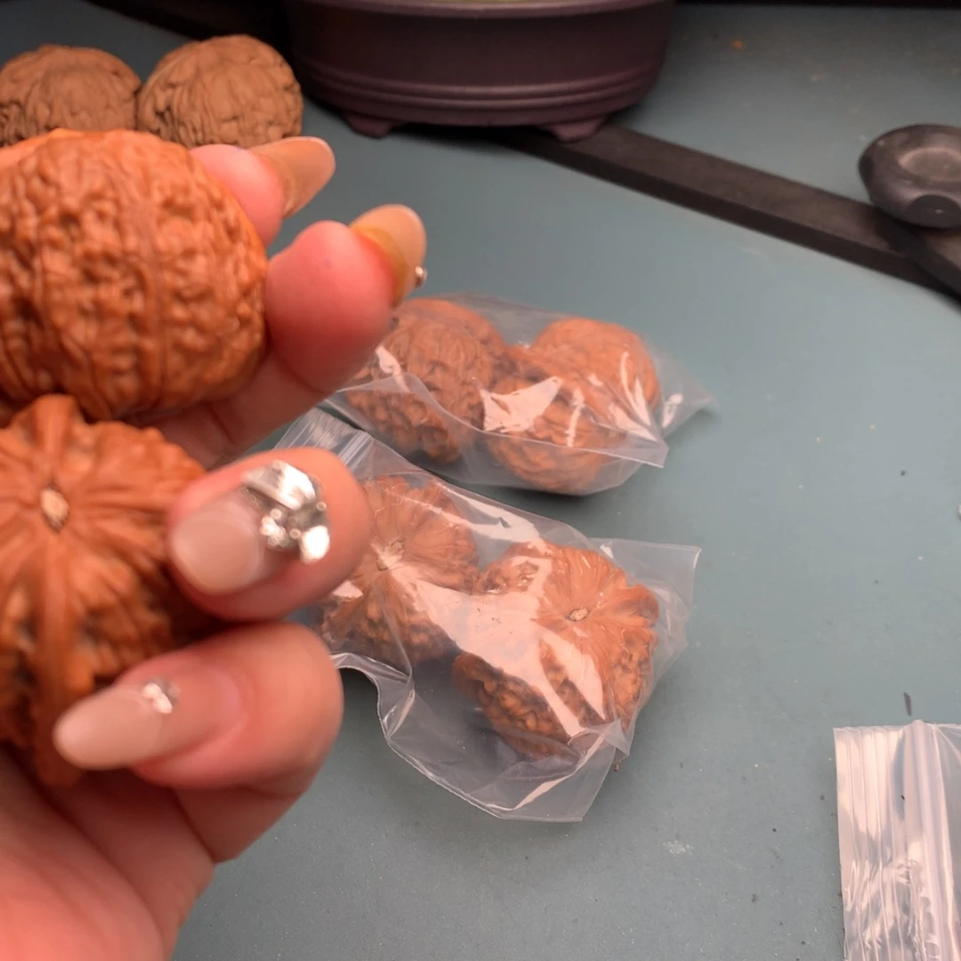 文玩核桃把件金麒麟4243