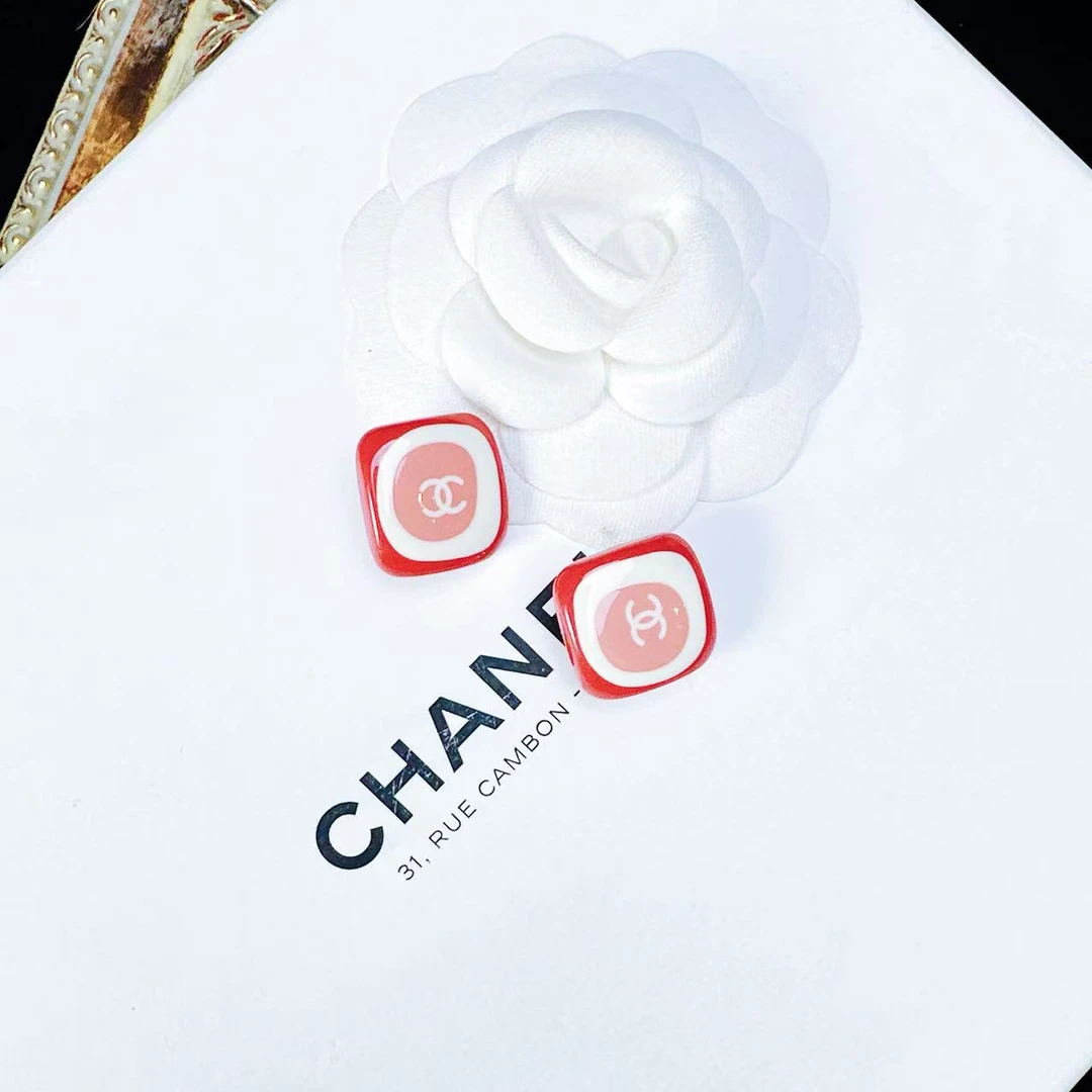 95新 Chanel/香奈儿 柚礼中古/香奈儿橘白色亚克力耳夹lz508452
