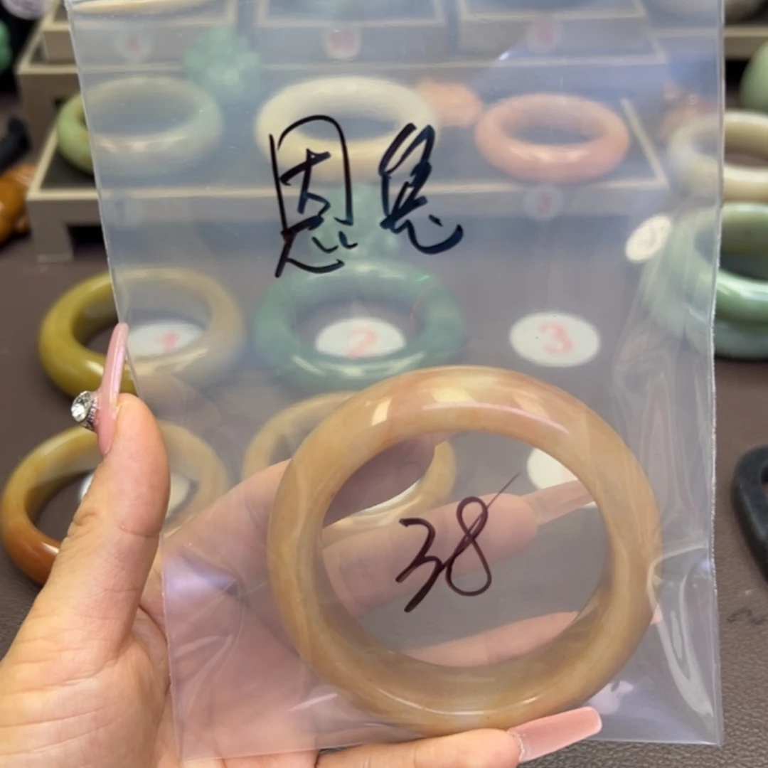未镶嵌手镯石英岩玉恩*