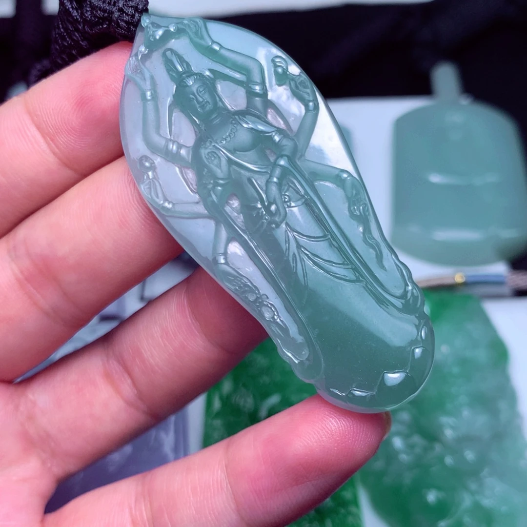 翡翠未镶嵌颈饰天然A货翡翠