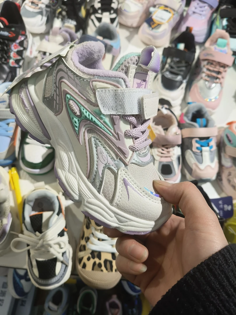 减震女防水防滑运动鞋加绒毛毛虫跑鞋女童小童老爹鞋棉鞋鞋子