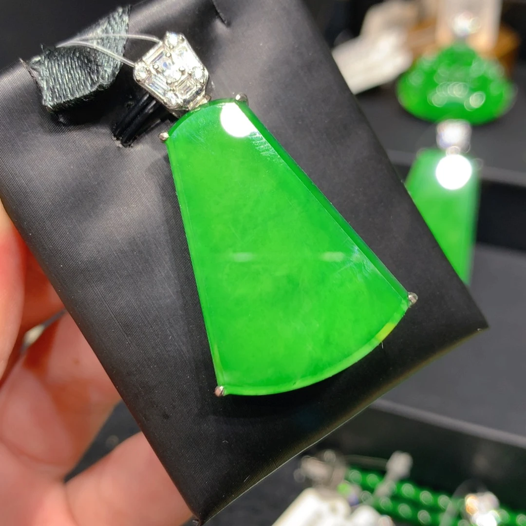 翡翠银S925镶嵌颈饰