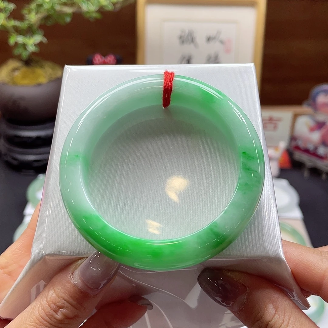 翡翠未镶嵌手镯13 号