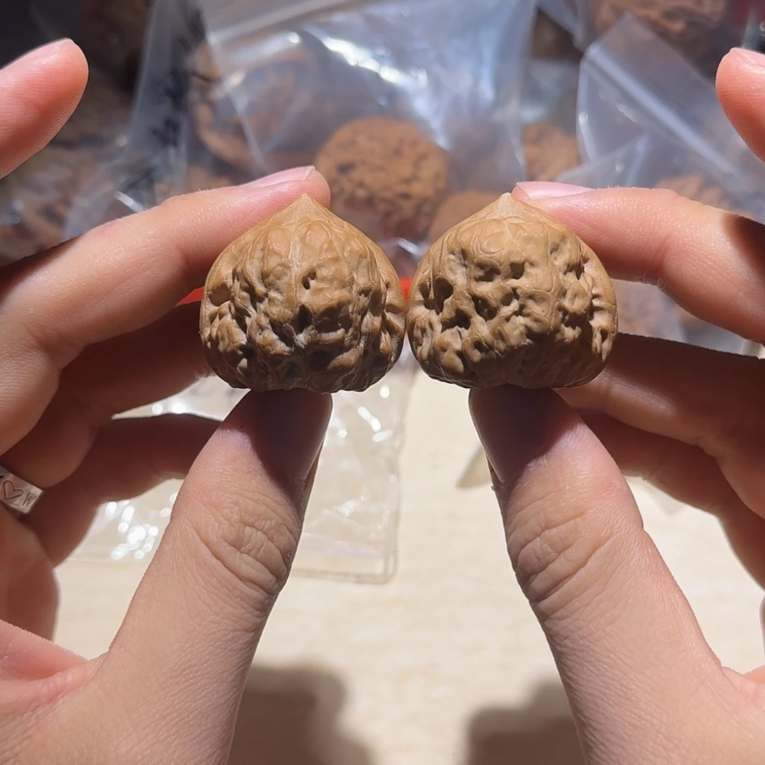 文玩核桃吊坠古蟾