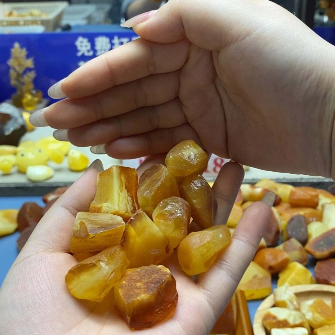 田***妞未镶嵌定制琥珀传世琥珀蜜蜡定制
