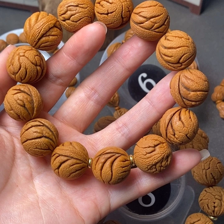 吊坠文玩核桃秦岭野生龙纹桃核20