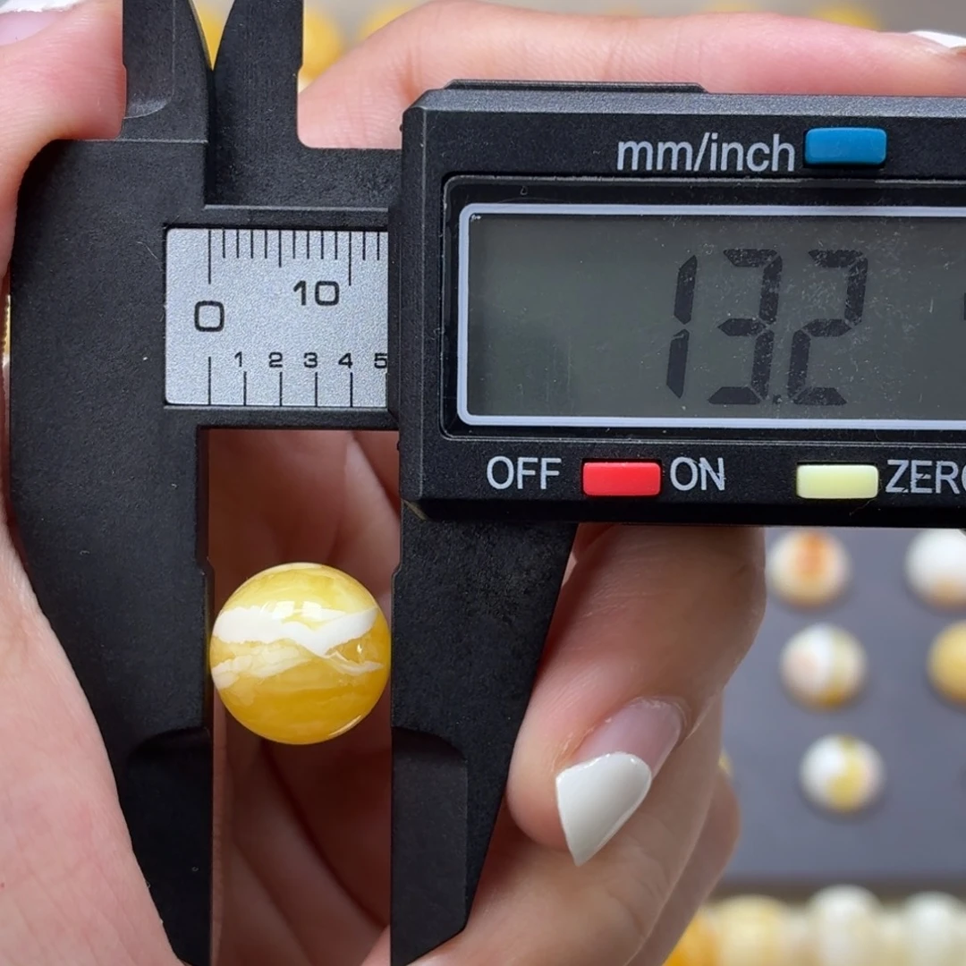 琥珀未镶嵌裸石焦皮13.2mm