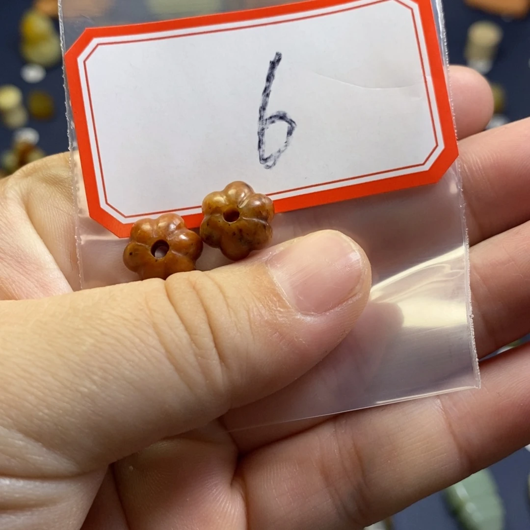 【闪购商品】蛇纹石玉配珠未镶嵌暴**妈