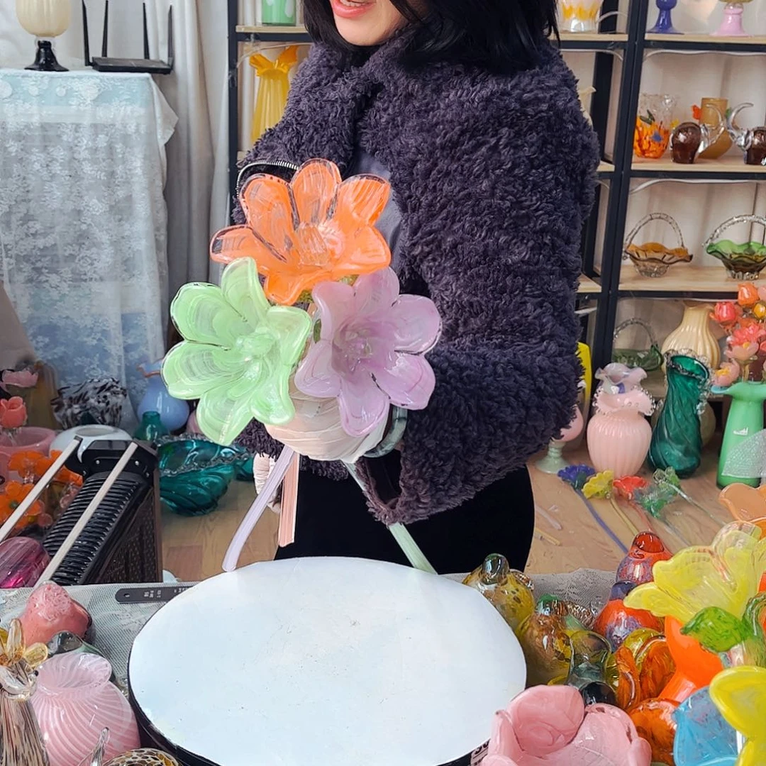 3朵百合福利琉璃工艺品