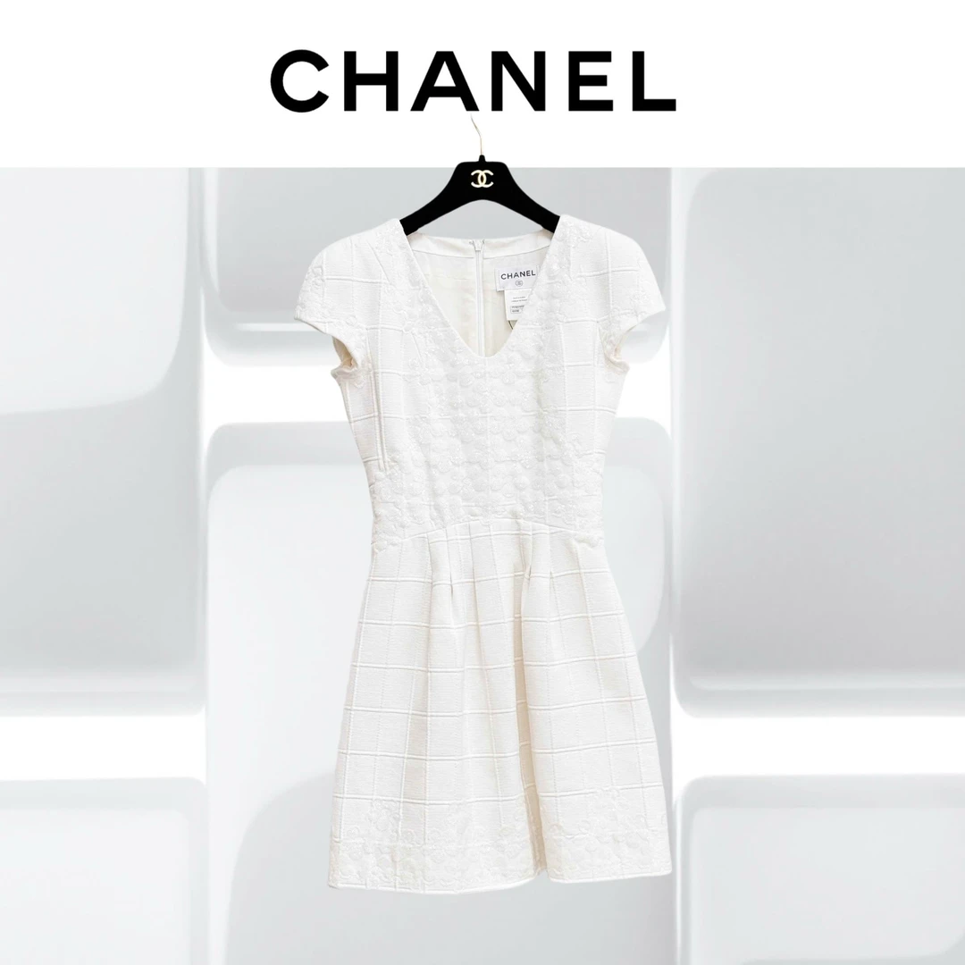 99新 Chanel/香奈儿 重工款 38码 白色 亮片刺绣 连衣裙