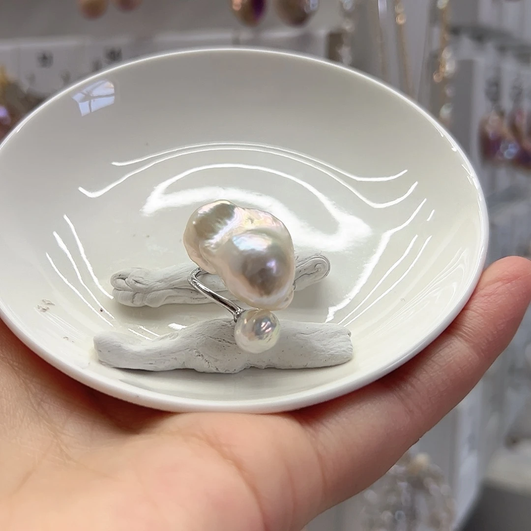 银S925镶嵌耳饰淡水珍珠