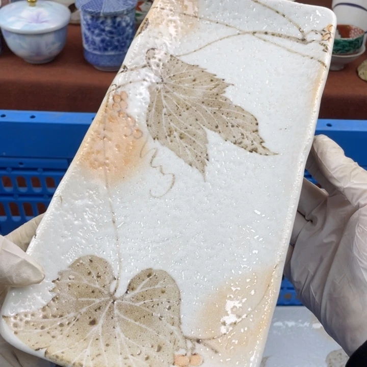 他家瓷器真美…开播了