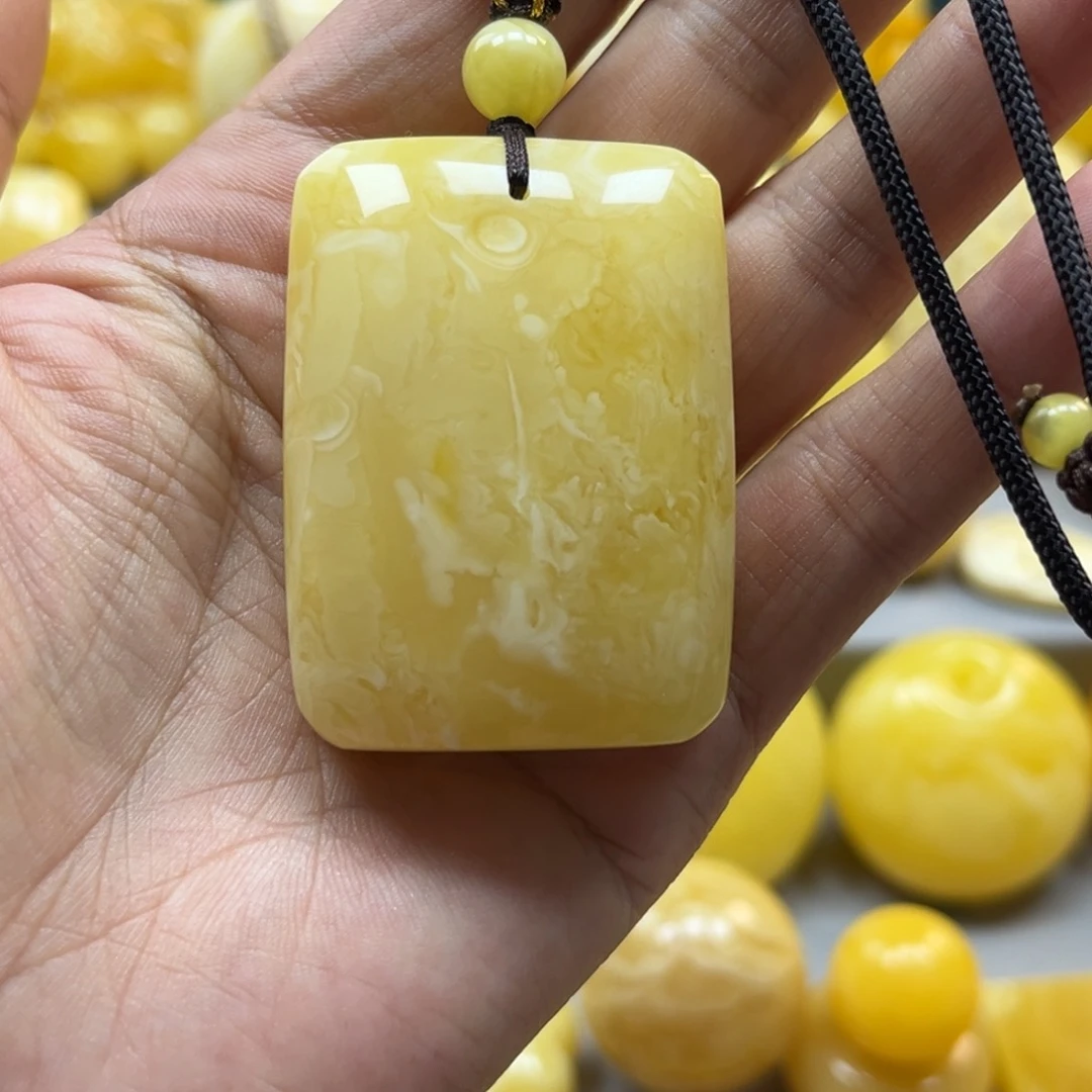 蜜蜡珠宝奇石未镶嵌