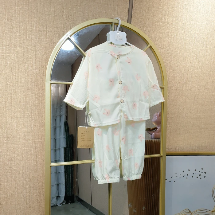 AA365   宝宝白色呼吸棉九分空调服套装   夏季