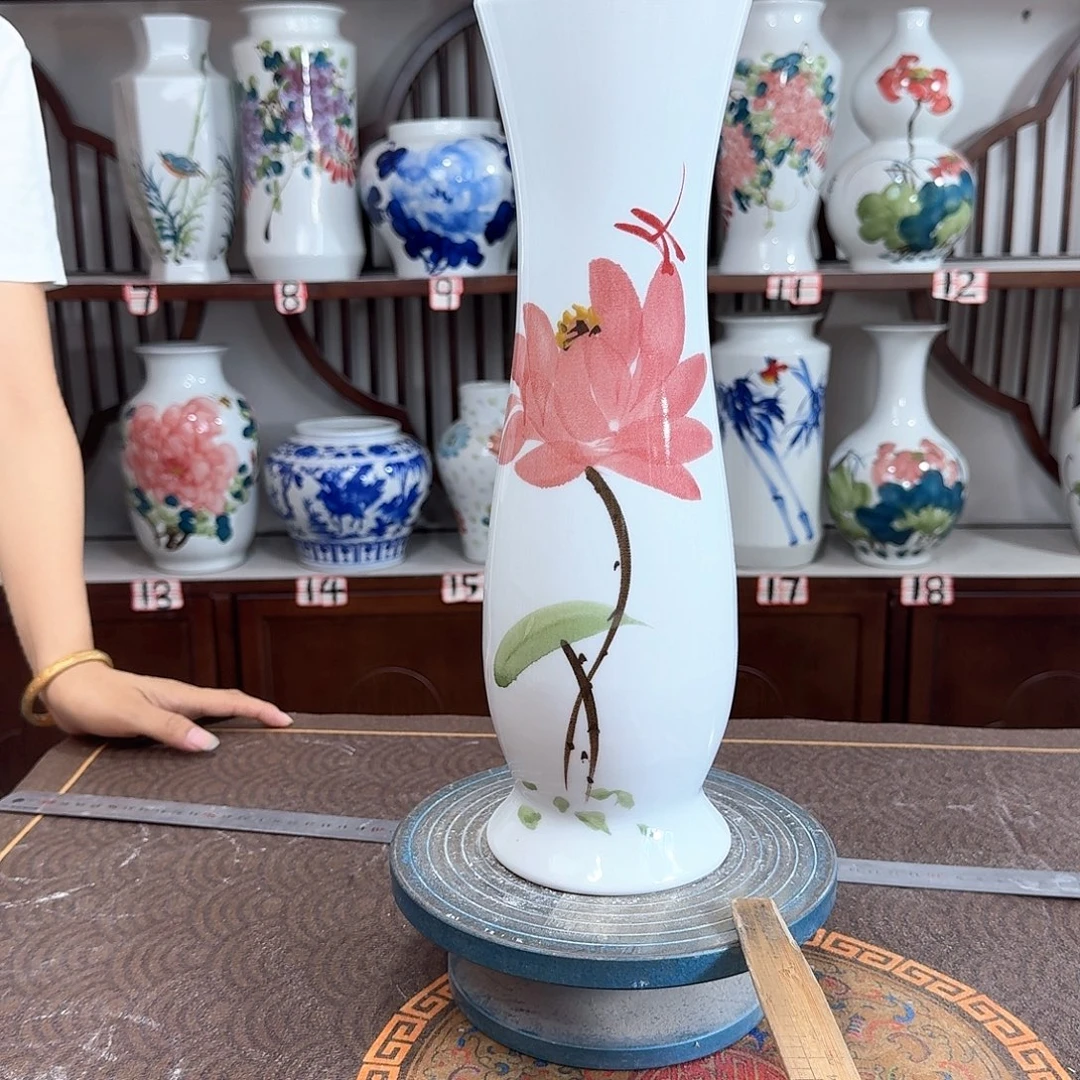 摆件景德镇陶瓷蛮红荷