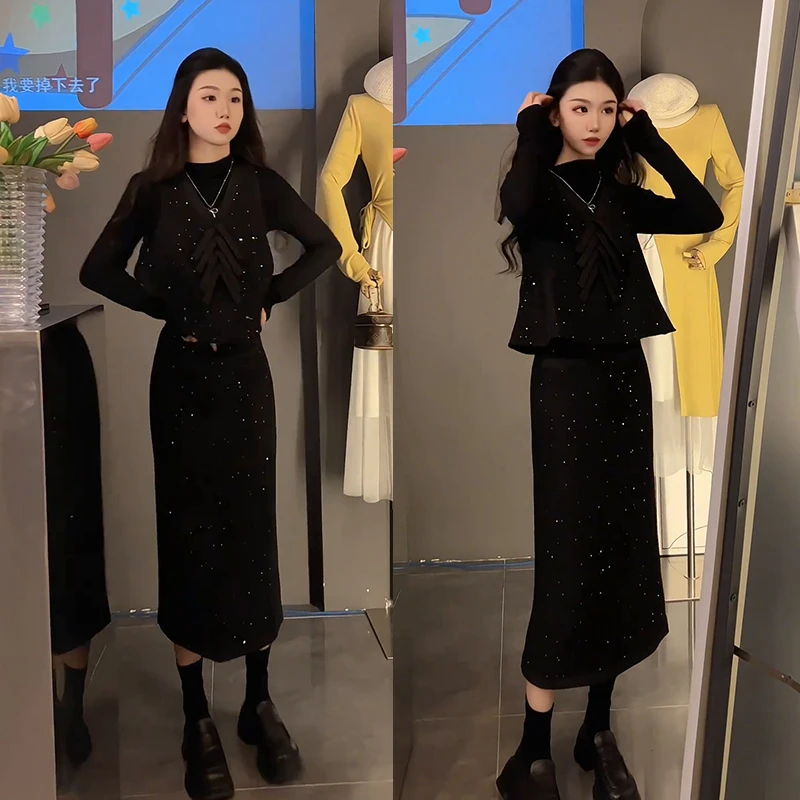 流行穿搭一整套2025新款打底衫小香风亮片马甲开叉半身裙三件套