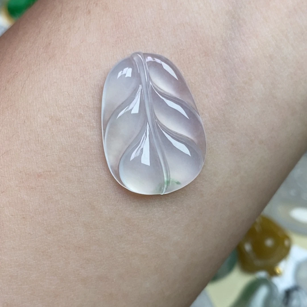 翡翠未镶嵌颈饰芭蕉叶