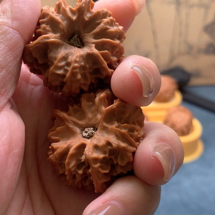 文玩核桃吊坠番**蛋正奔龙门箭