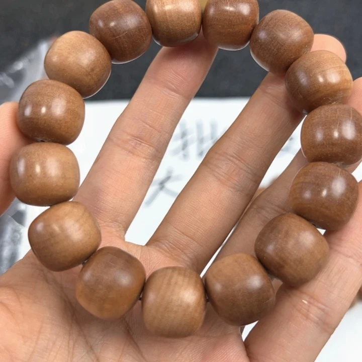 木檀香1516供奉料……………………瑕疵，