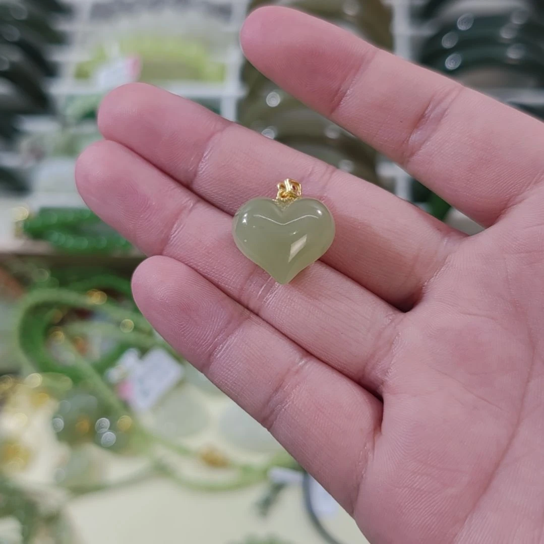 做****和田玉未镶嵌手链卡20屁桃和田玉吊坠×1