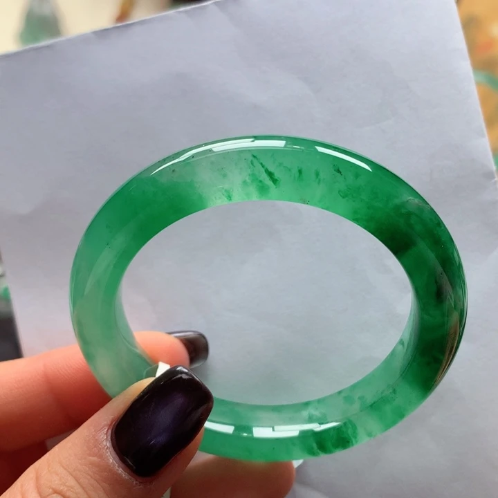 石英质玉未镶嵌手镯