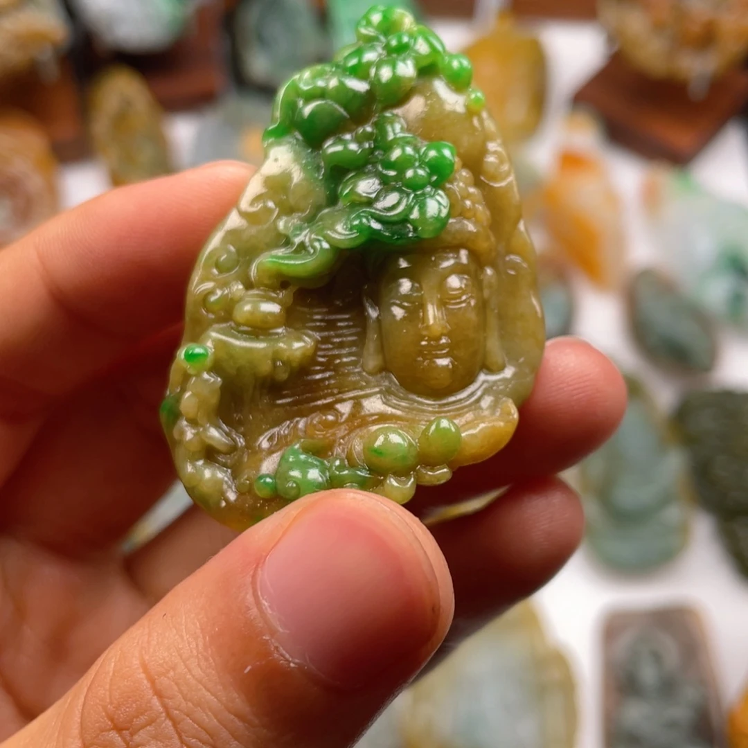 聪***哥定制翡翠未镶嵌翡翠