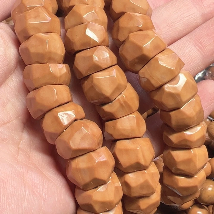 16左右无相手持大肠手串