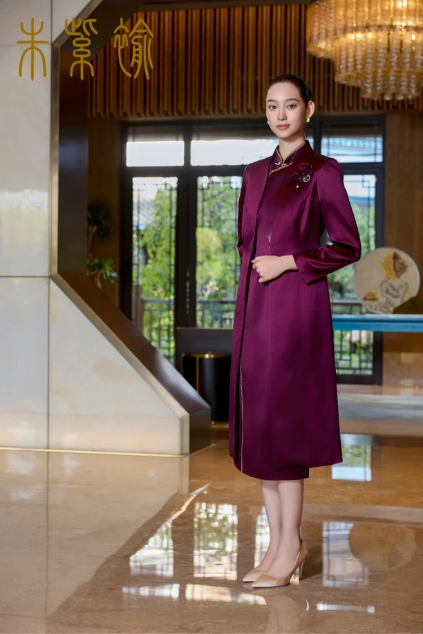 22031朱紫褕醋酸高级优雅风衣