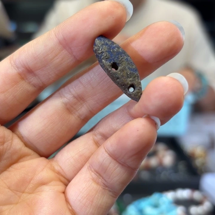 青金石未镶嵌颈饰青金石